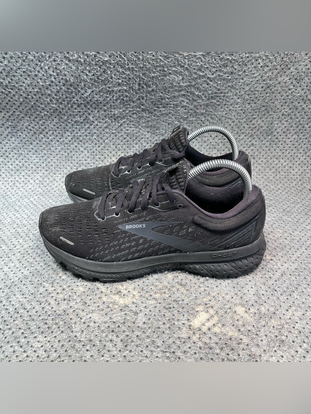 Brooks Ghost 13 Black Running Shoes Size 8 Women’s